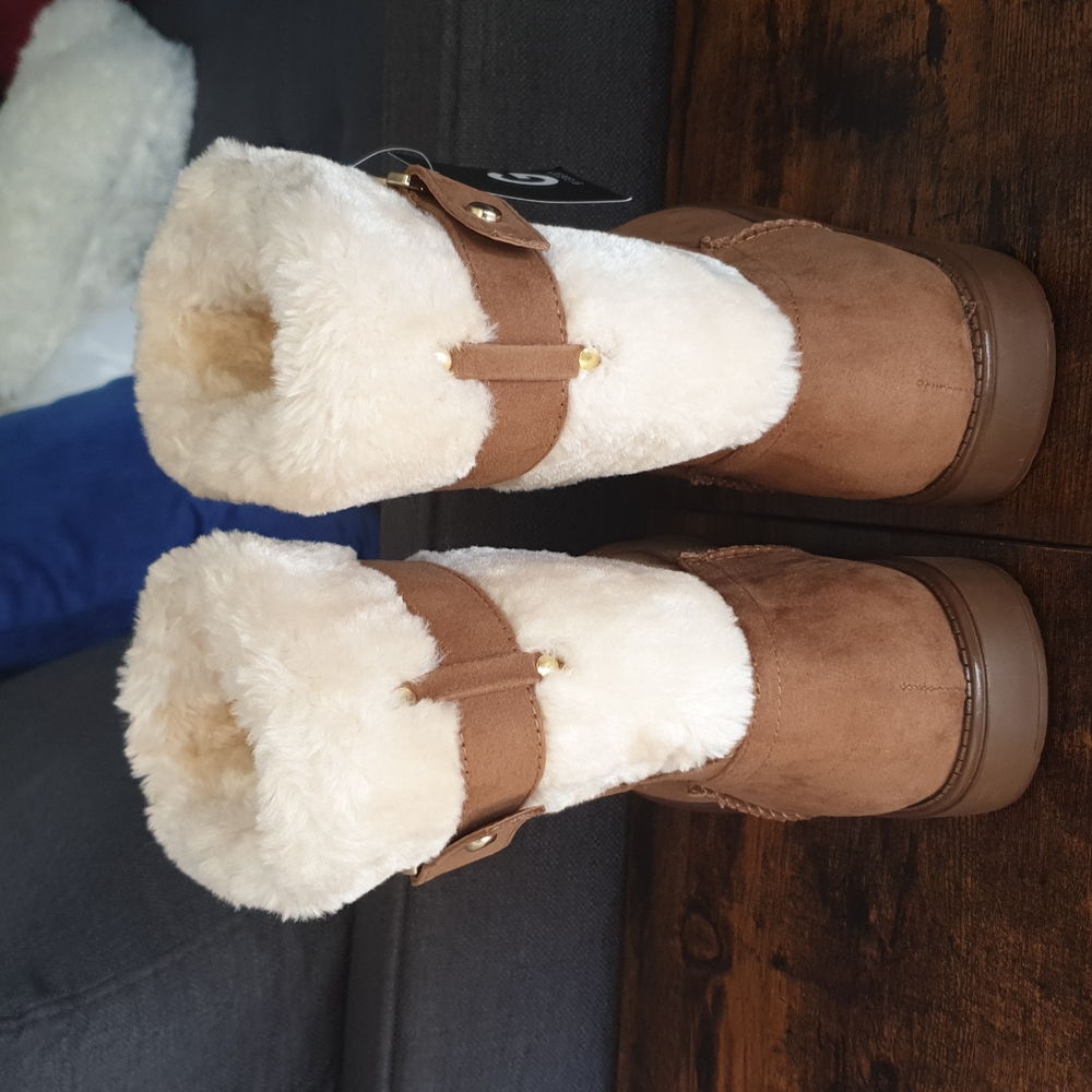 Authentic Warm boots by G by Guess brown size 8 NWT. - Picture 6 of 13